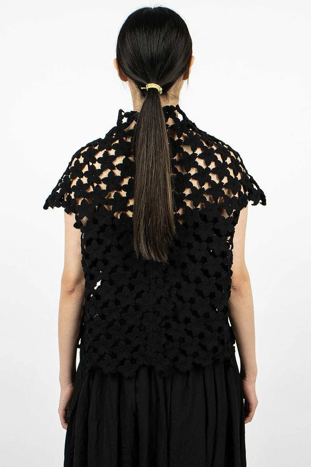 Comme Des Garçons Comme Des Garçons Flower Crochet T-Shirt Black| Tops
