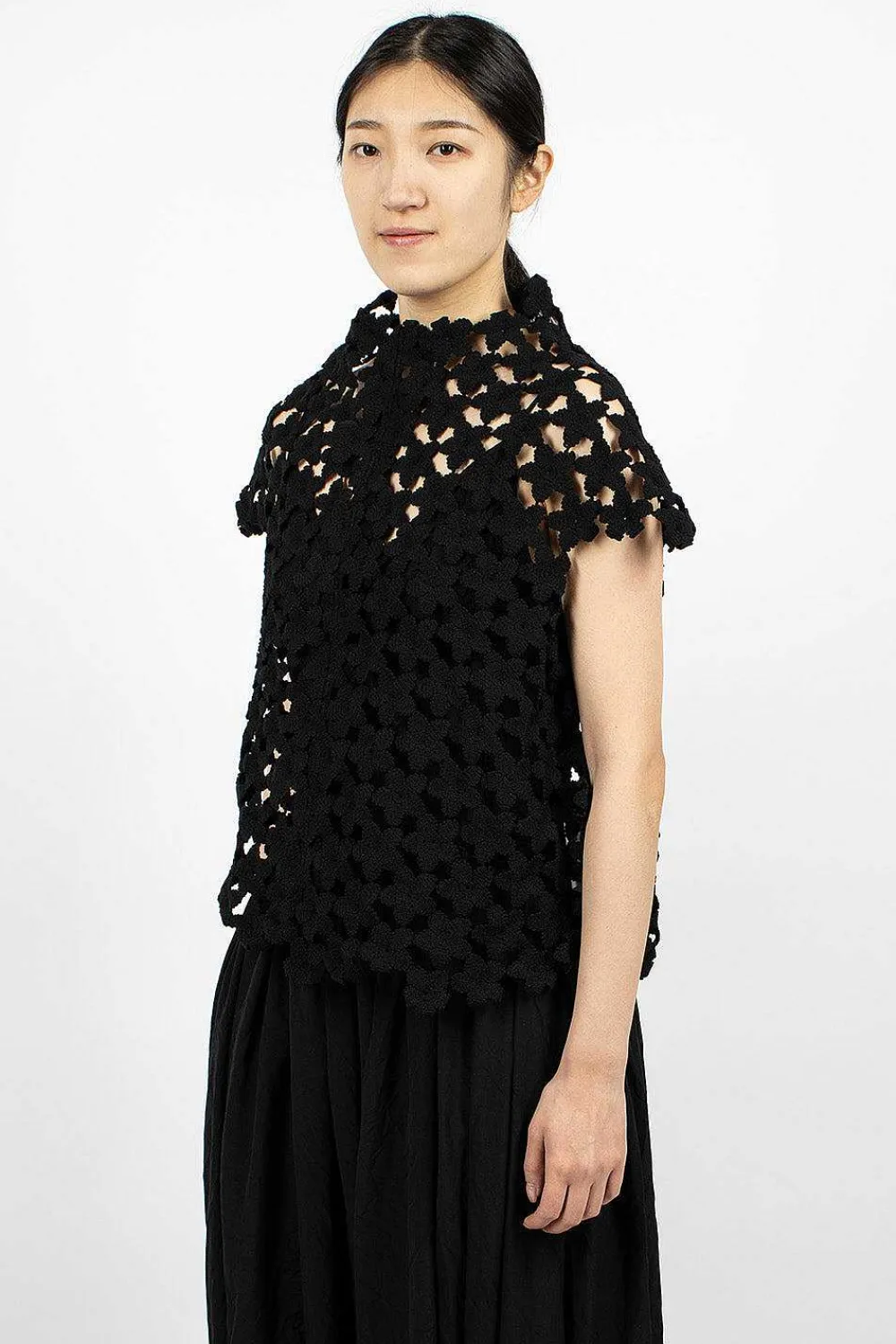 Comme Des Garçons Comme Des Garçons Flower Crochet T-Shirt Black| Tops