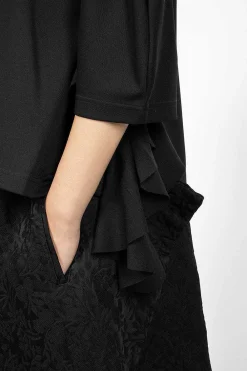 Comme Des Garçons Comme Des Garçons Frill Side T-Shirt Black| Tops