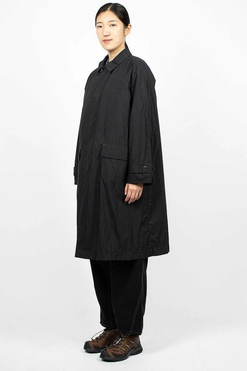 and wander Light Water Repellent Coat Black| Outerwear