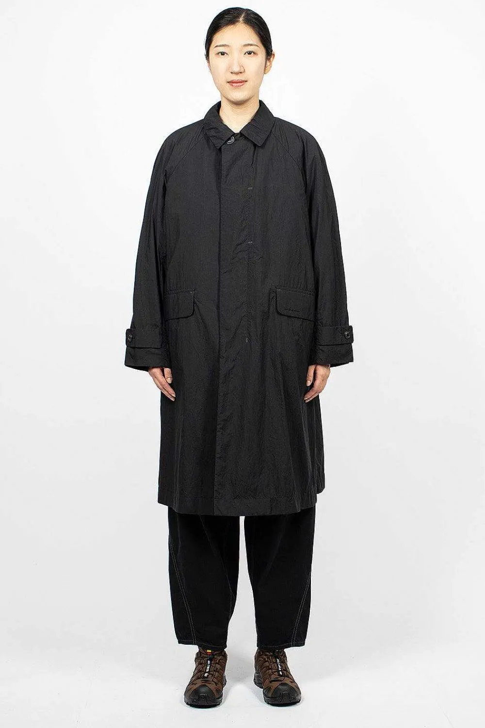 and wander Light Water Repellent Coat Black| Outerwear