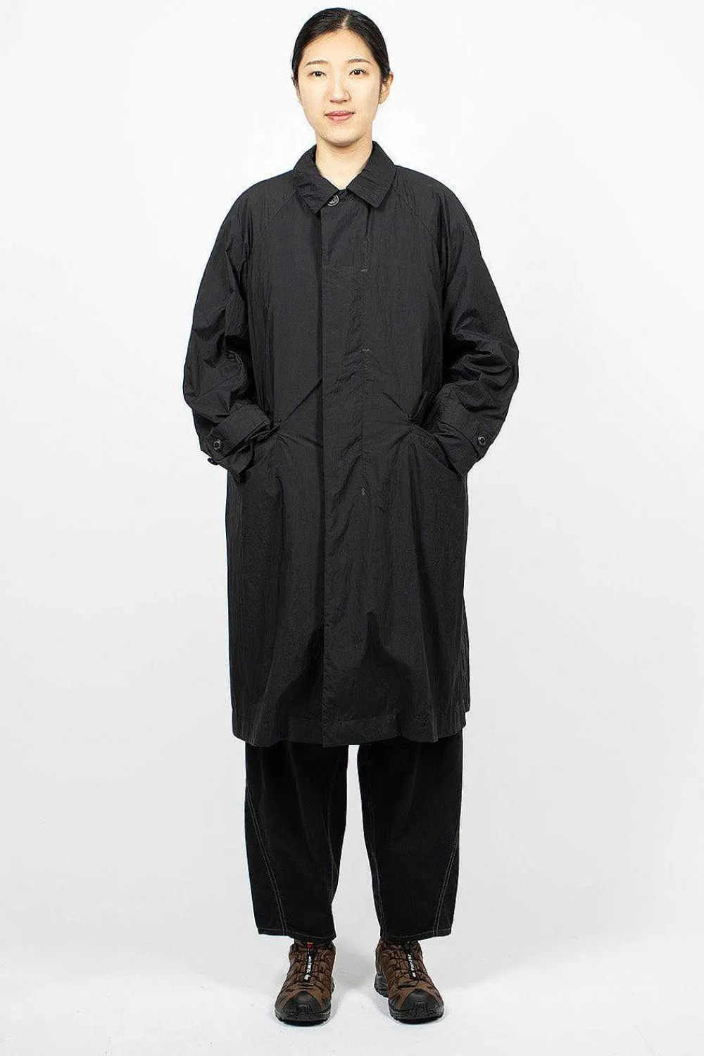 and wander Light Water Repellent Coat Black| Outerwear