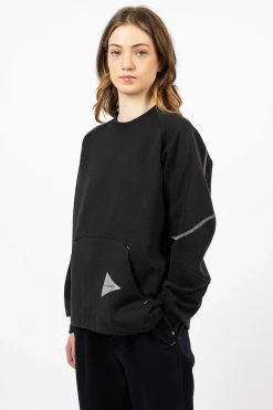 and wander Polartec Power Pullover Black| Tops