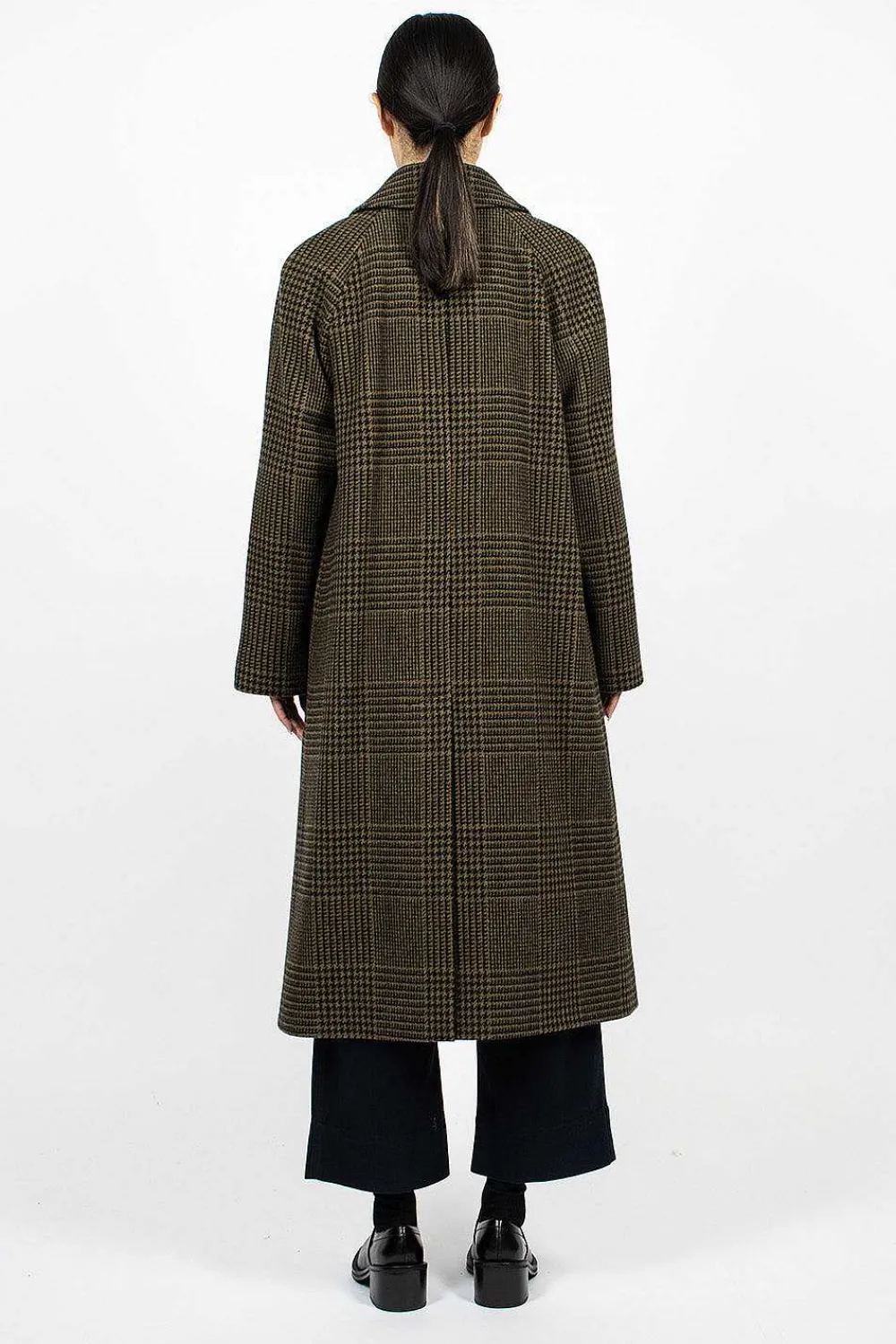 Margaret Howell Raglan Check Overcoat Black/Olive| Outerwear