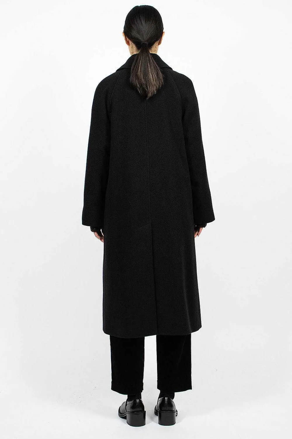 Margaret Howell Raglan Overcoat Black| Outerwear