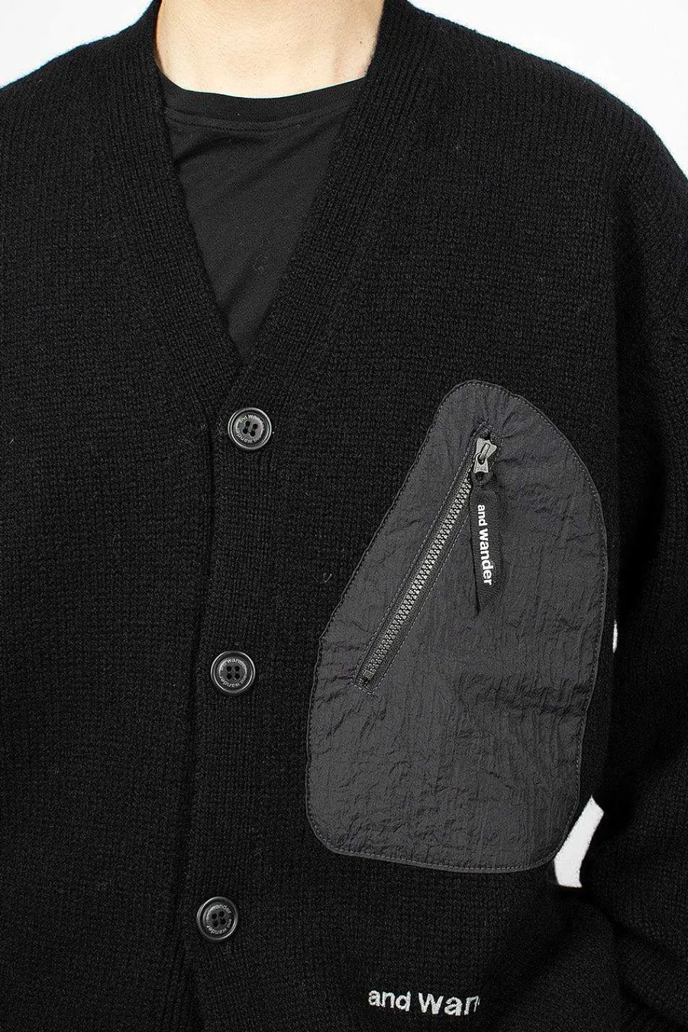 and wander Shetland Wool Cardigan Black| Knitwear