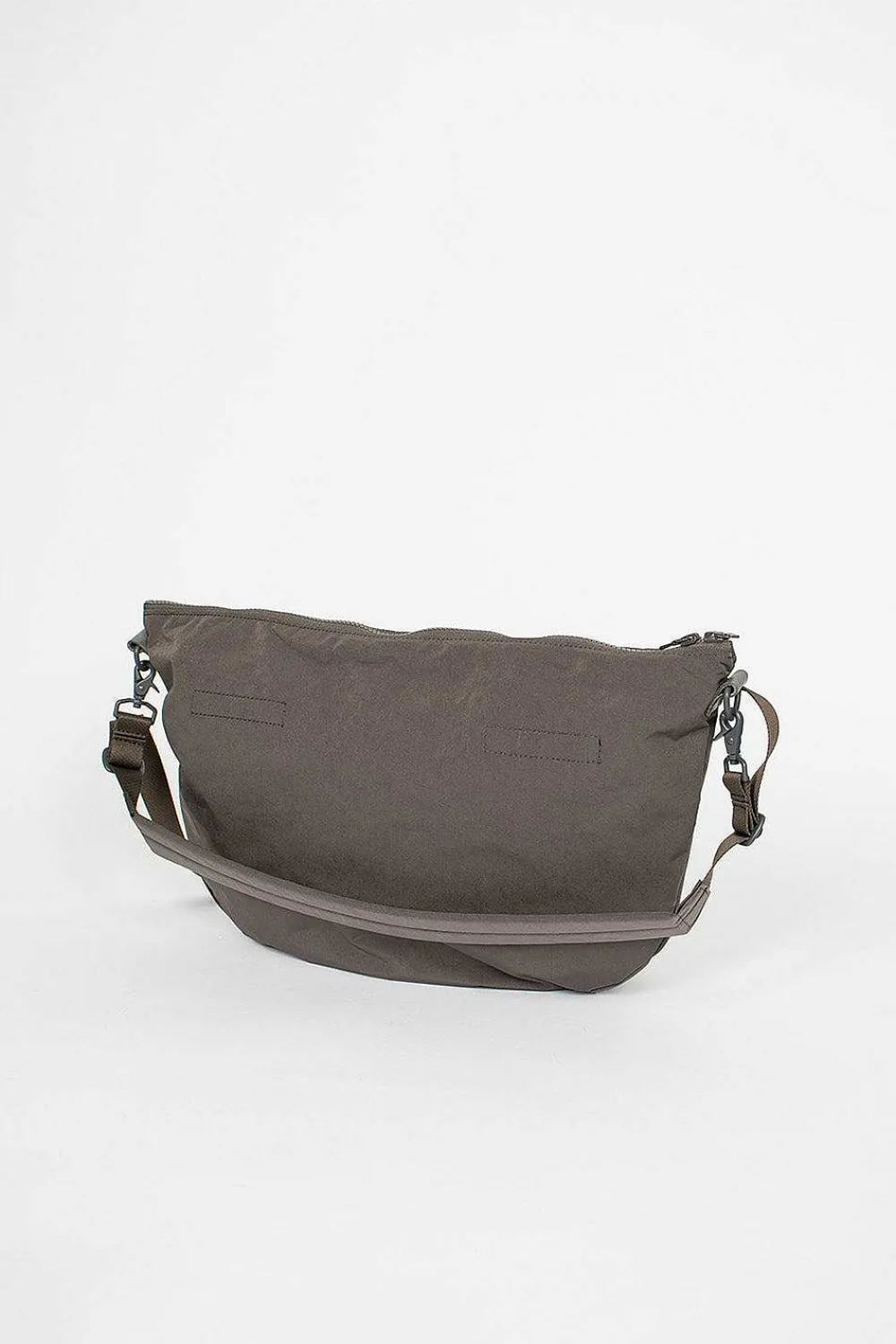 Amiacalva Split Yarn Body Bag Grey| Bags