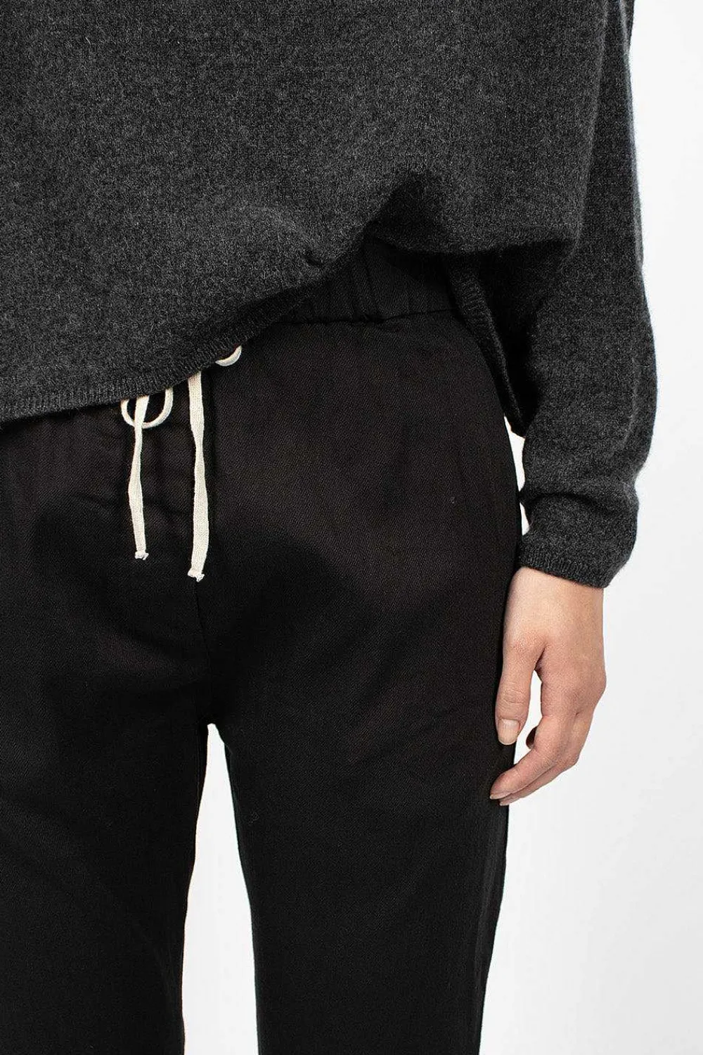 Album di Famiglia U23103 Slim Trouser Black| Trousers
