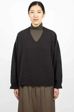 Vlas Blomme V Neck Pullover Brown/Black| Knitwear