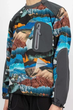 and wander Vent Printed Pullover Blue| Tops