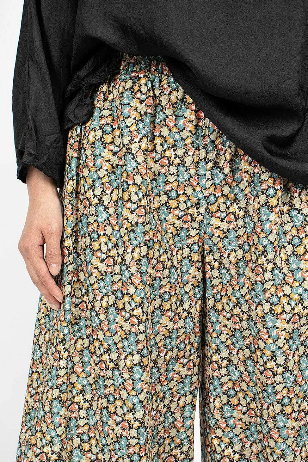 Daniela Gregis Wide Pyjama Trousers Floral Blue/Red/Orange| Trousers