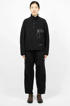 and wander Wool Fleece Pullover Black| Tops
