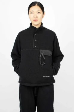 and wander Wool Fleece Pullover Black| Tops