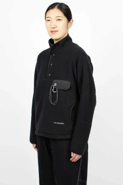 and wander Wool Fleece Pullover Black| Tops