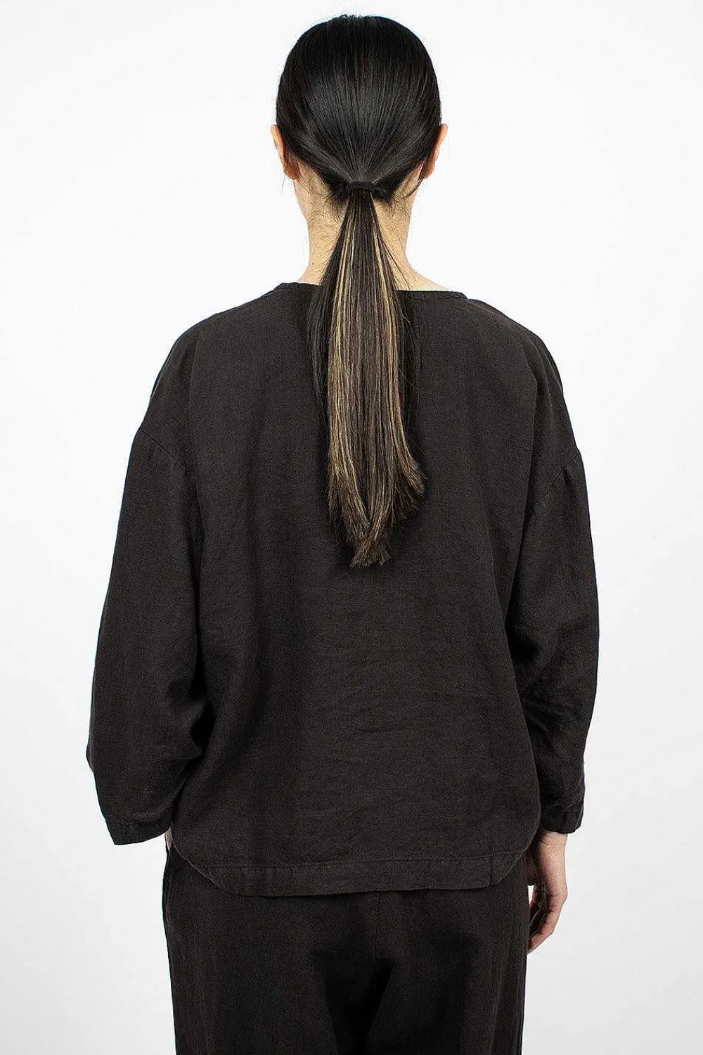 Black Crane Xiao Top Black| Tops